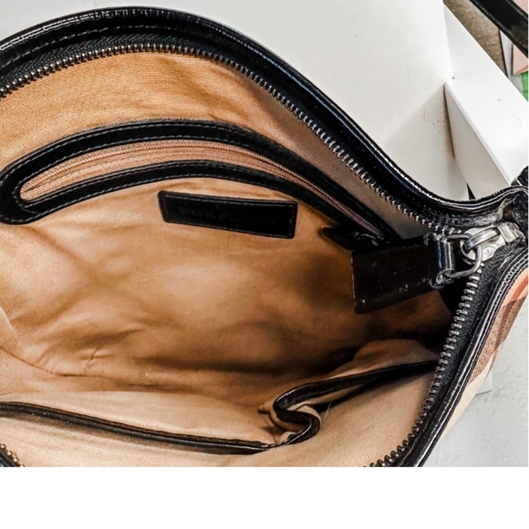 Burberry Dryden Patent Leather and Nova Check Crossbody Bag - Picture 8 of 14